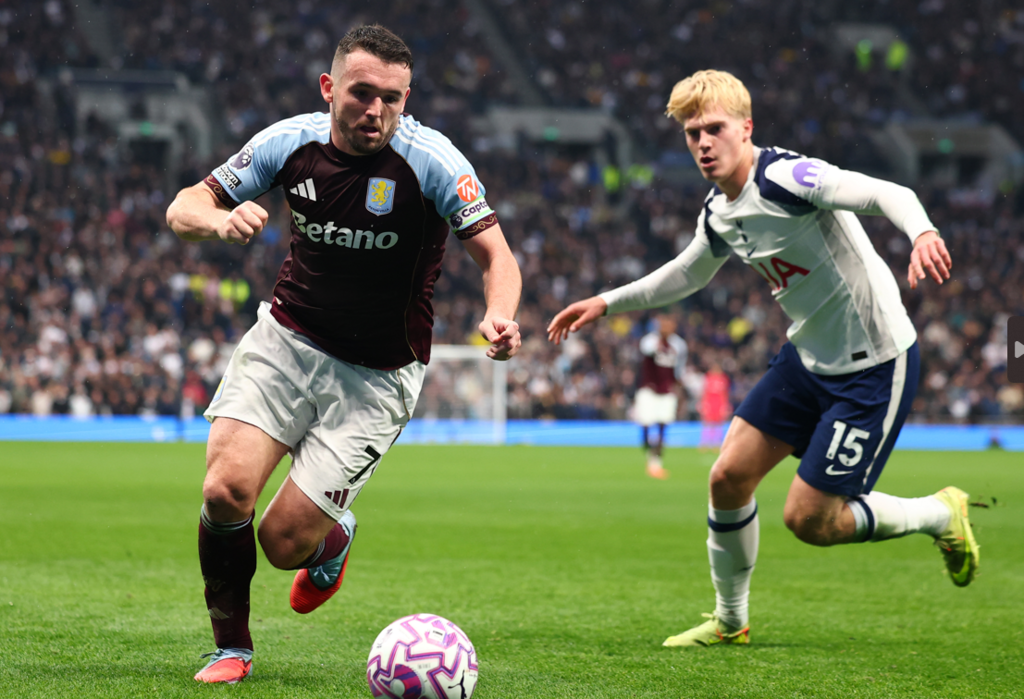 Crystal Palace và Bournemouth tranh chấp bóng quyết liệt trong trận đấu tại Ngoại Hạng Anh