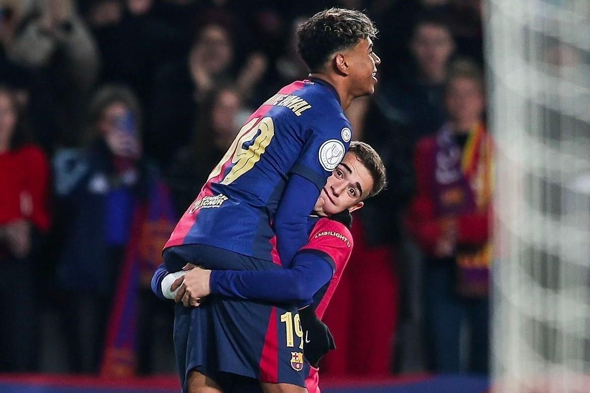 Raphinha bùng nổ rực sáng đưa Barca bay cao tại đấu trường La Liga 1 Raphinha ăn mừng bàn thắng ghi cho Barca tại La Liga