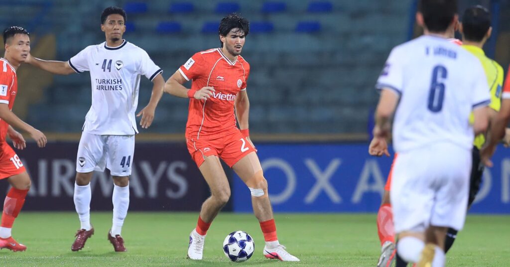 Thể Công Viettel tiếc nuối ngày ra quân AFC Champions League Two 5 Tien ve Luong Chi Khai thi dau noi bat trong mau ao CLB The Cong Viettel tai AFC Champions League Two